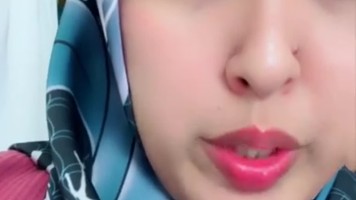 Bokep Jilbab Sha Jilboobs Ganti Busana Kutangan Doang