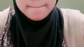 Bokep Jilbab Miss Bi Ukhty Cakep Melet-melet